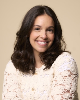 EMMA_HEADSHOT-0001.JPG