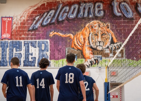 Sr. Boys Volleyball